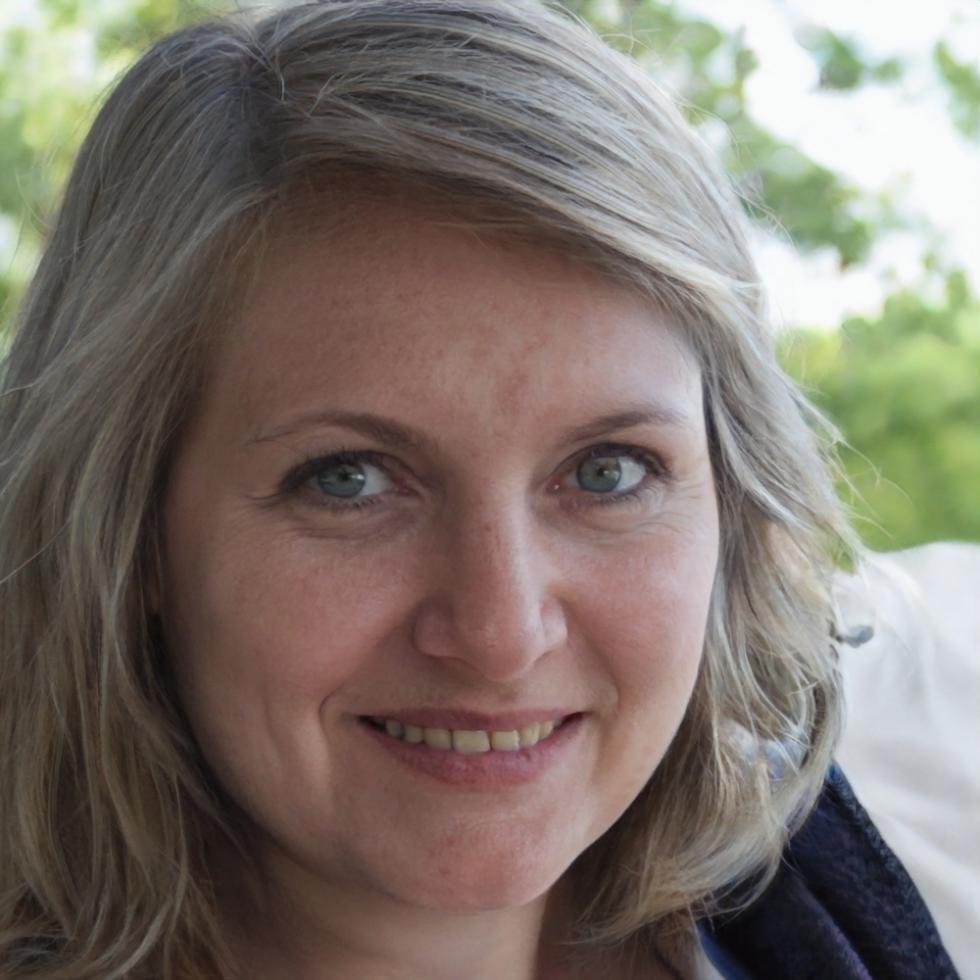 Dr. Sarah Müller, Finanzexpertin